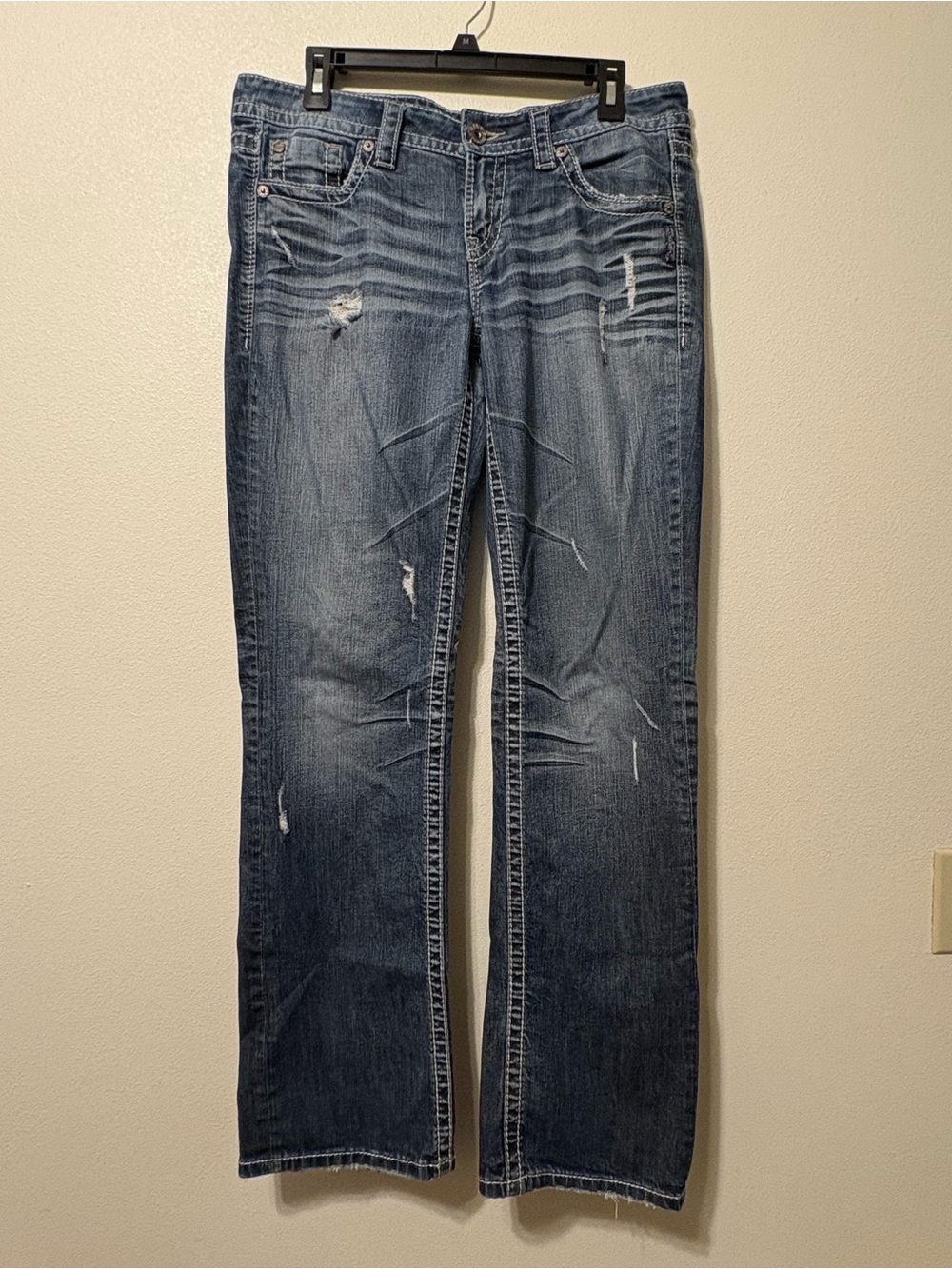 Silver Jeans Women's Medium Blue Bootcut with Subtle Distress
